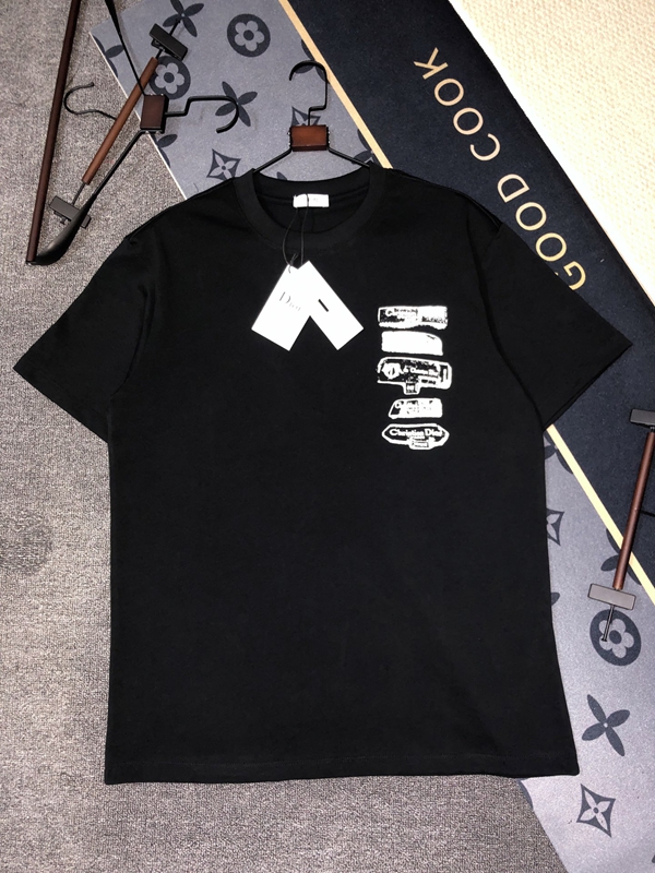 ブランドTシャツ正面デザイン